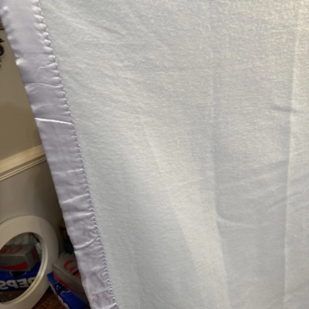 LULA S.‎ vintage acrylic QUEEN blanket blue Satin Trimmed